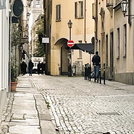 Appartement Emozione - Affascinante, Silenzioso, In Palazzo D'epoca Pressi Piazza Solferino *