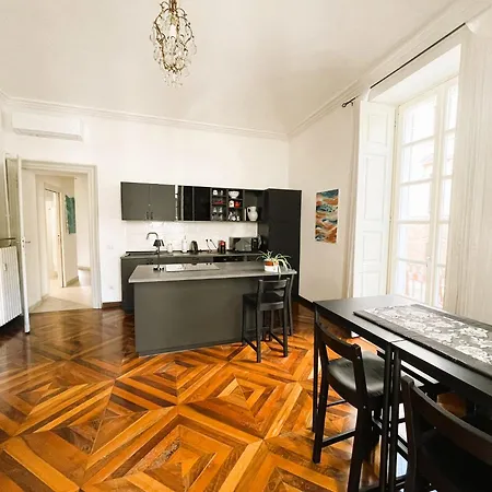 Apartment Emozione - Affascinante, Silenzioso, In Palazzo D'epoca Pressi Piazza Solferino *