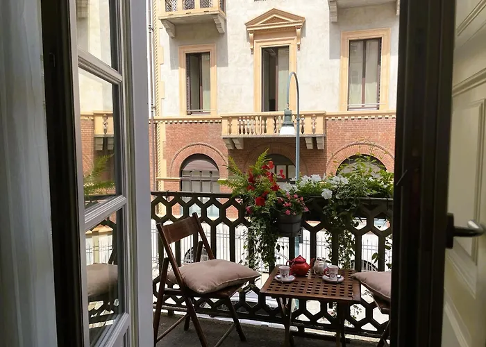 Emozione - Affascinante, Silenzioso, In Palazzo D'epoca Pressi Piazza Solferino Turín