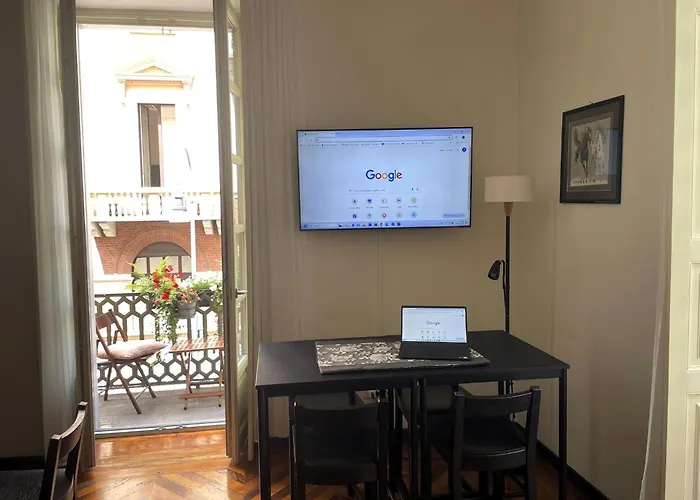 Emozione - Affascinante, Silenzioso, In Palazzo D'epoca Pressi Piazza Solferino * Turín