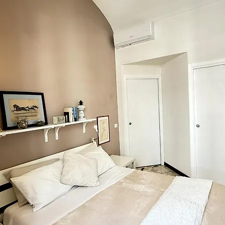 Apartamento Emozione - Affascinante, Silenzioso, In Palazzo D'epoca Pressi Piazza Solferino Turín