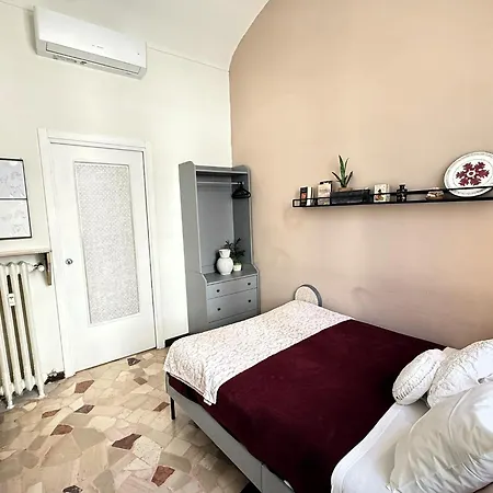 Emozione - Affascinante, Silenzioso, In Palazzo D'epoca Pressi Piazza Solferino *